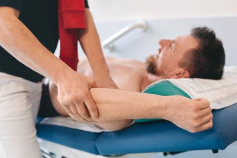 Sportmedizin Messung Patientenliege
